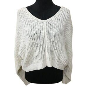 Belle du jour Cable Knit Cropped V-Neck Sweater Batwing Sleeve Size Medium